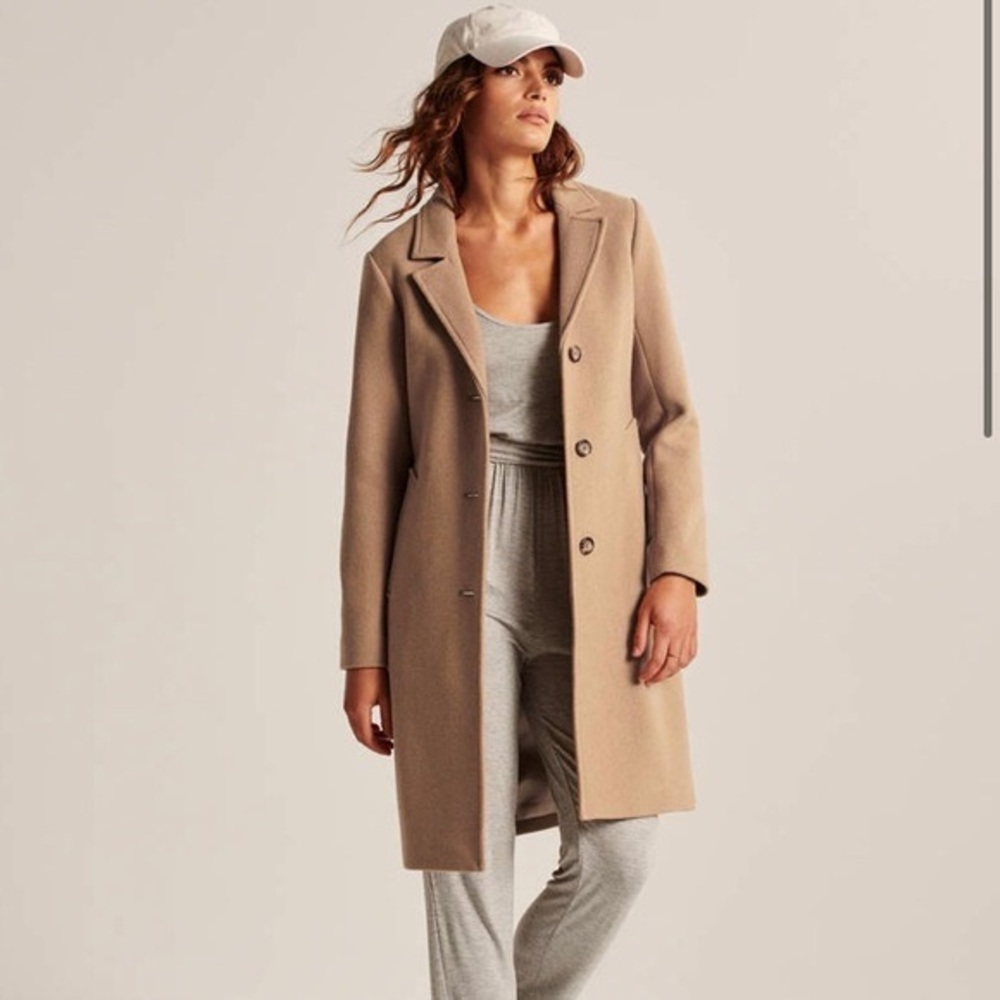 NWT Abercrombie and Fitch Dad Coat